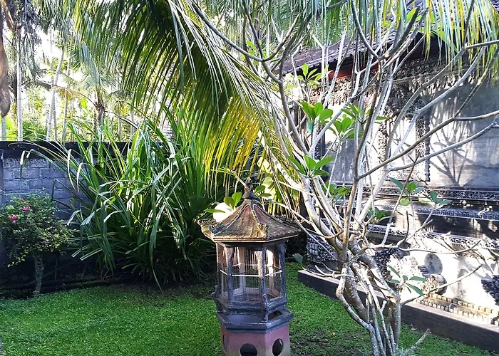 ゲストハウス Wahyu Dewata