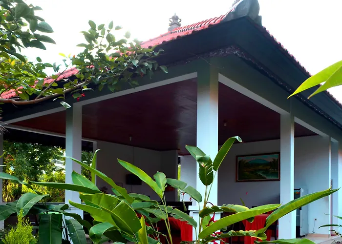 ゲストハウス Wahyu Dewata